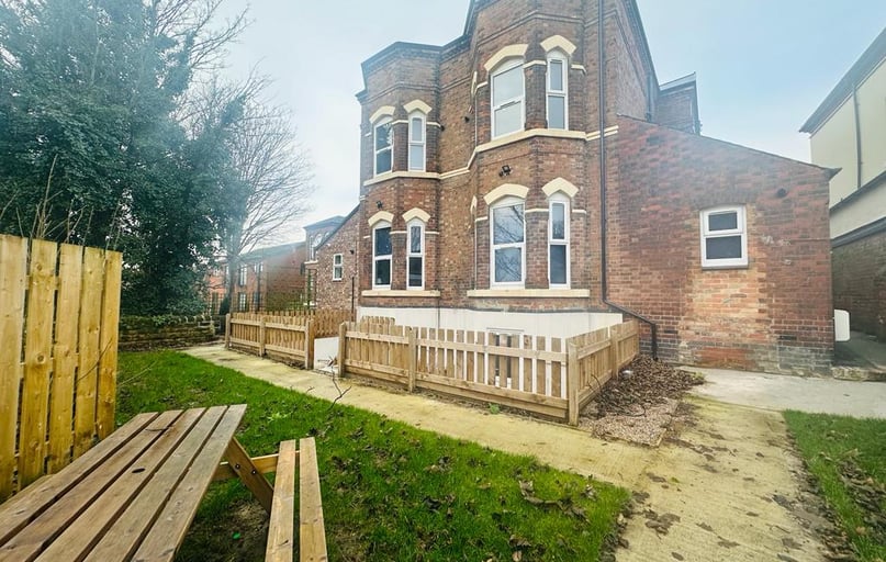 Park Road, Lenton, Nottingham - Image 1